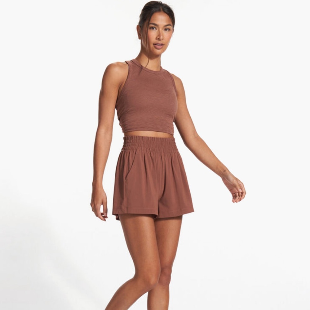 Vuori Women's High Waist Shorts - Brown - Picture 2 of 3